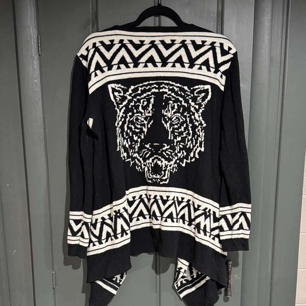 Macys Material Girl Tiger Pattern Open Carigan